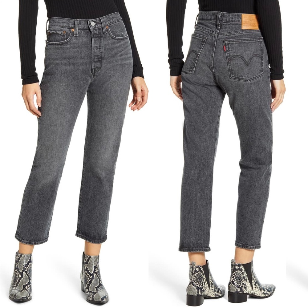 Levi’s wedgie fit straight leg raw hem button fly